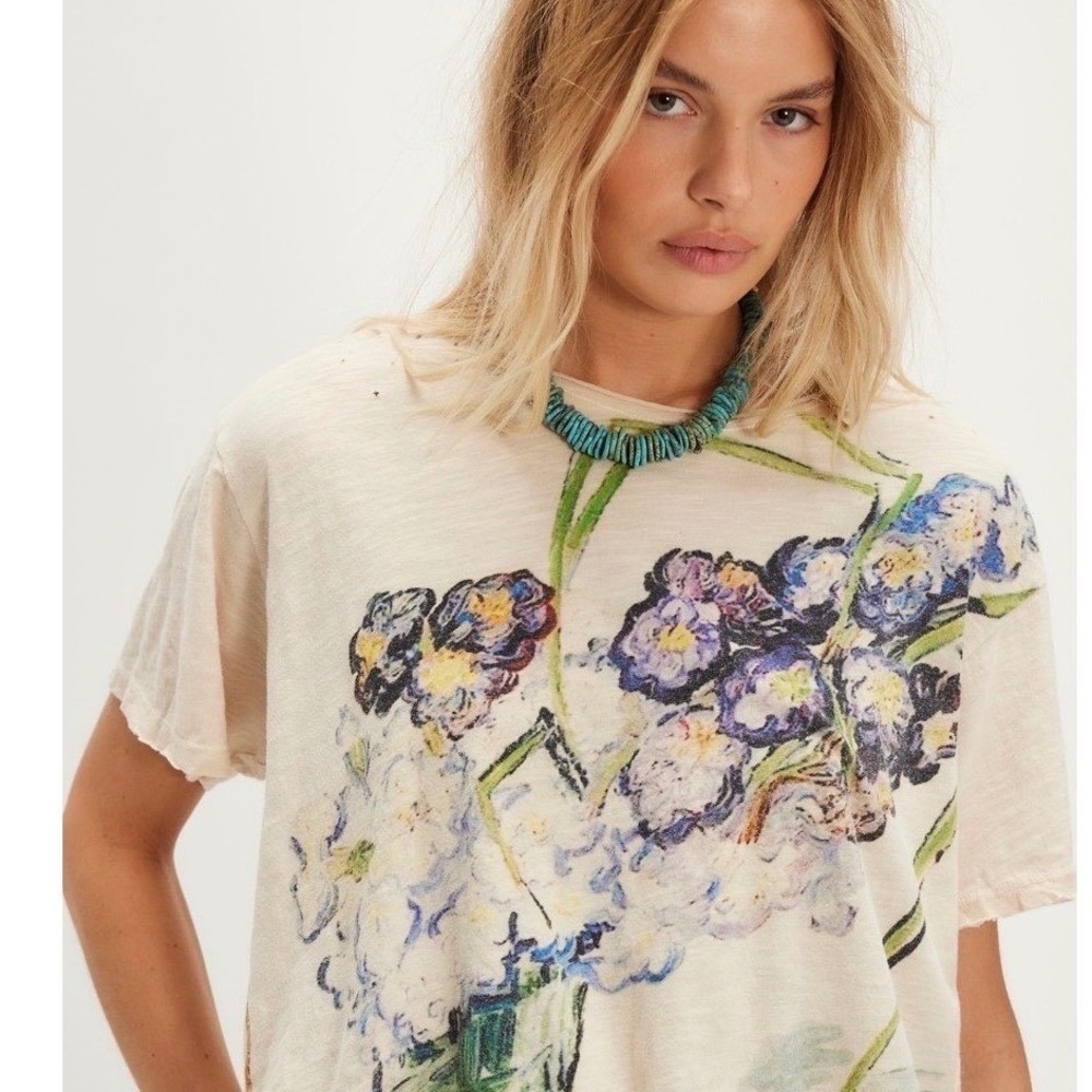 Magnolia Pearl SOLD OUT Moonlight Vincent Still Life Iris T-Shirt NWT OS